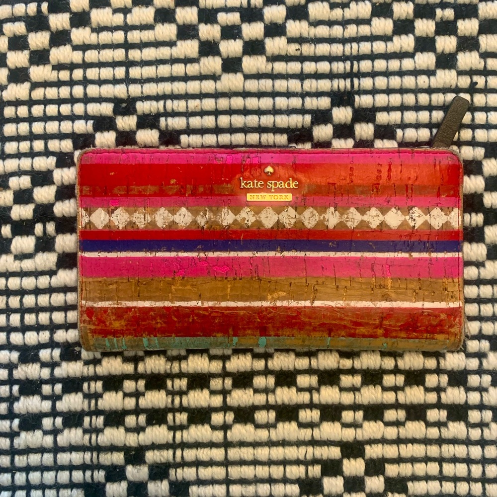 Kate Spade Bifold Wallet *RARE! ♥️
